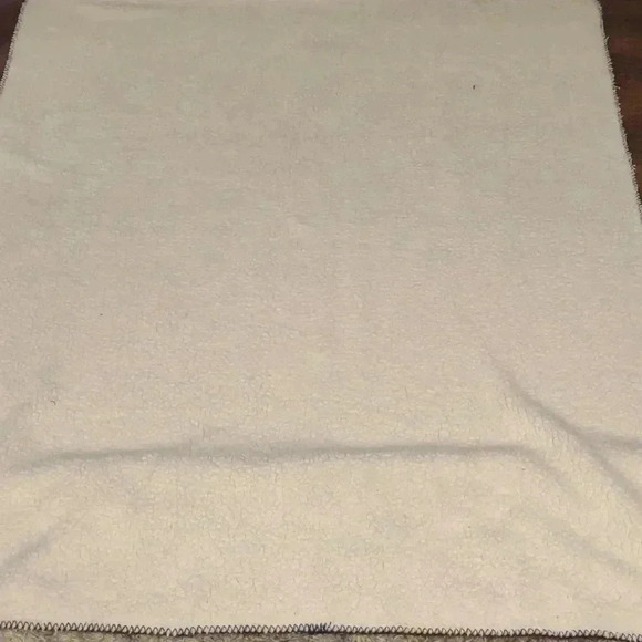 Victoria Secret red plaid 50"x60" Sherpa throw blanket - Picture 4 of 5